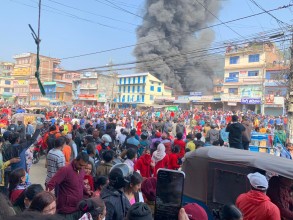 दमौलीमा भीषण आगलागी, नियन्त्रणको प्रयास जारी