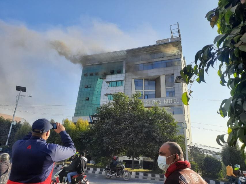 बानेश्‍वरको इन्द्रेणी कम्प्लेक्समा आगलागी (भिडियो)